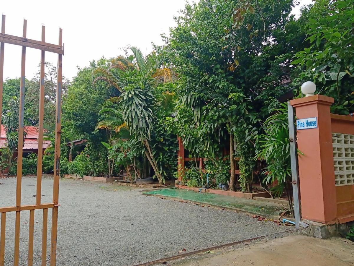 Pina House Hotel Kep Exterior photo