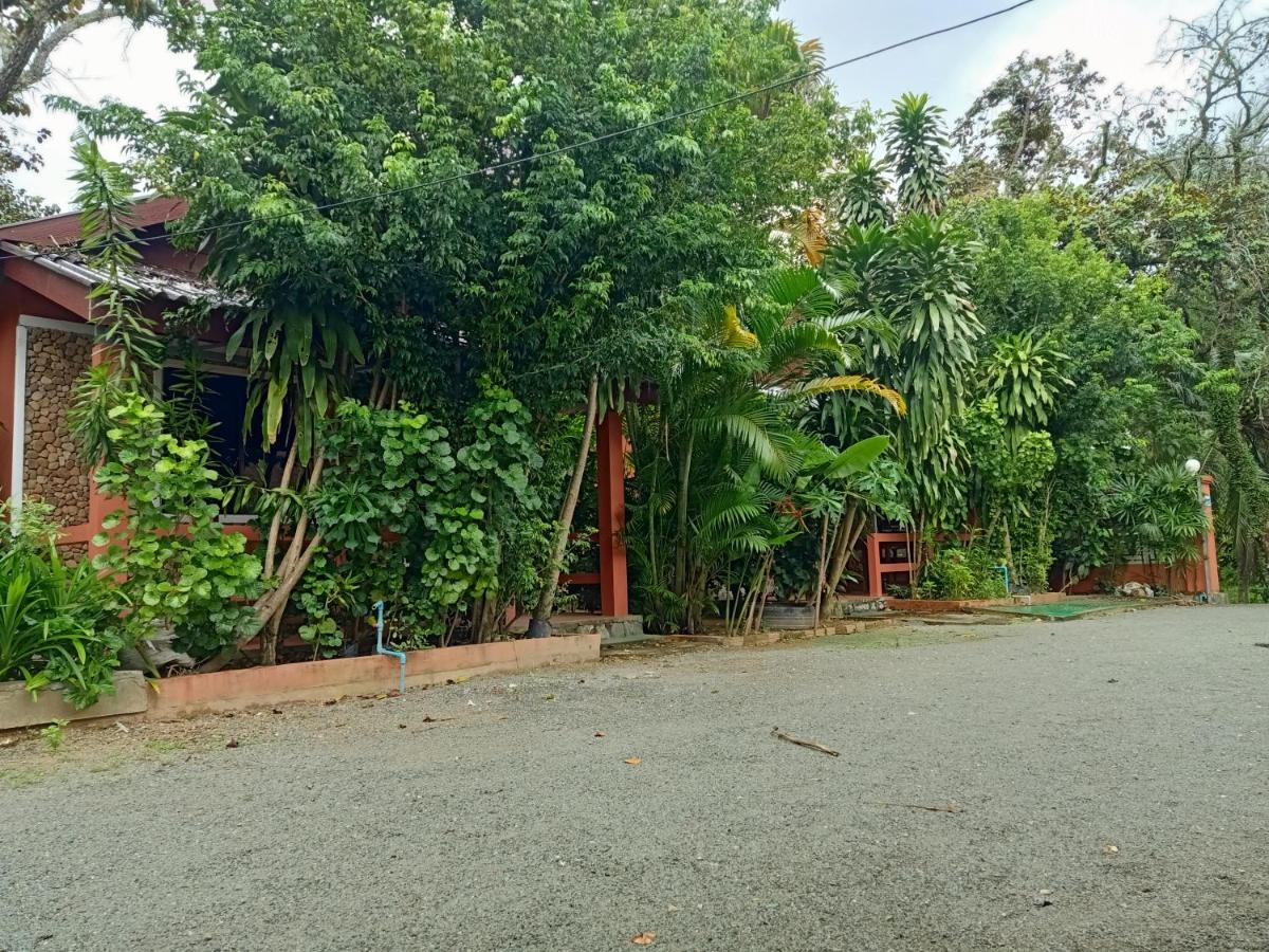 Pina House Hotel Kep Exterior photo
